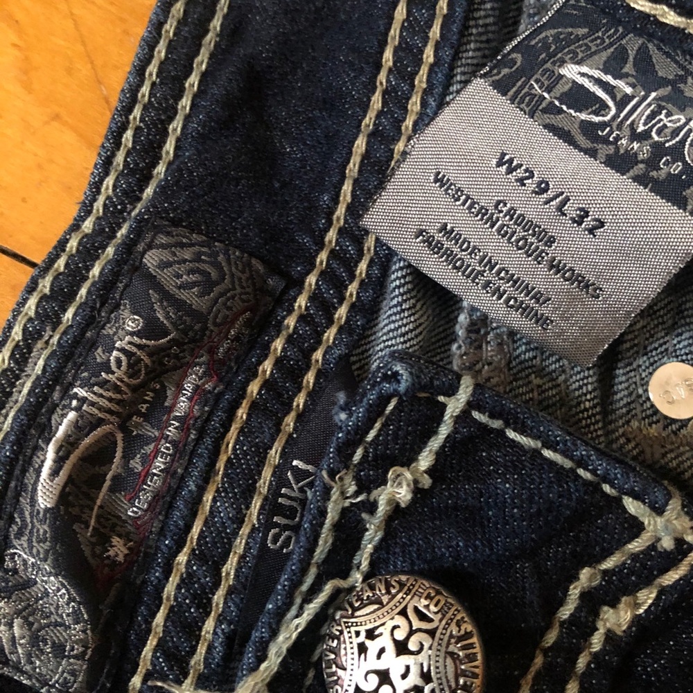 Silver Jeans - Picture 3 of 4